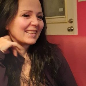 Meet your Posher, Claudia